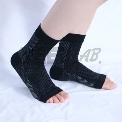 CompressMD – Targeted Nano-Fiber Compression Socks for Superior Support