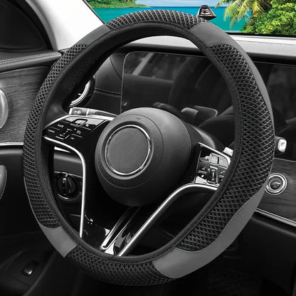 Steering Wheel Cover with Carbon Fiber Texture and Moisture-Wicking Panels for A-Class W177