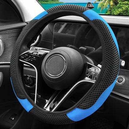 Steering Wheel Cover with Carbon Fiber Texture and Moisture-Wicking Panels for A-Class W177