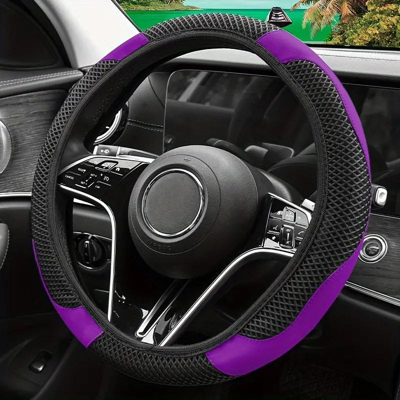 Steering Wheel Cover with Carbon Fiber Texture and Moisture-Wicking Panels for A-Class W177
