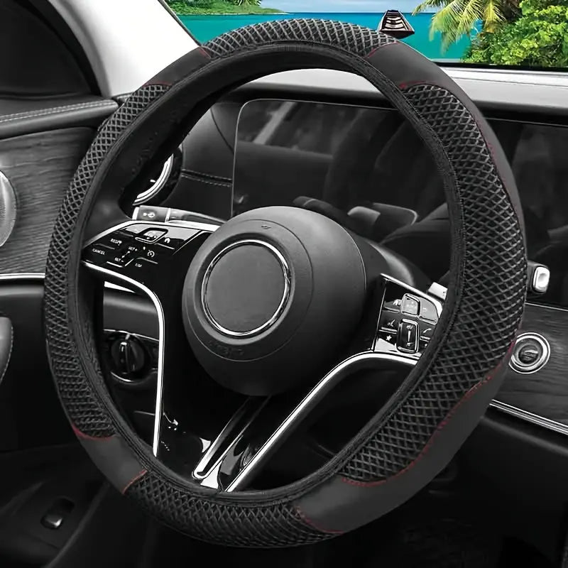 Steering Wheel Cover with Carbon Fiber Texture and Moisture-Wicking Panels for A-Class W177