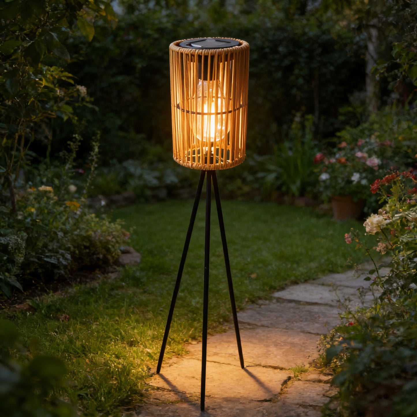 Handmade Rattan Sun Lantern – Decorative Garden Lamp for Outdoor Pathways, Courtyards and Cozy Holiday Ambience Without Electricity