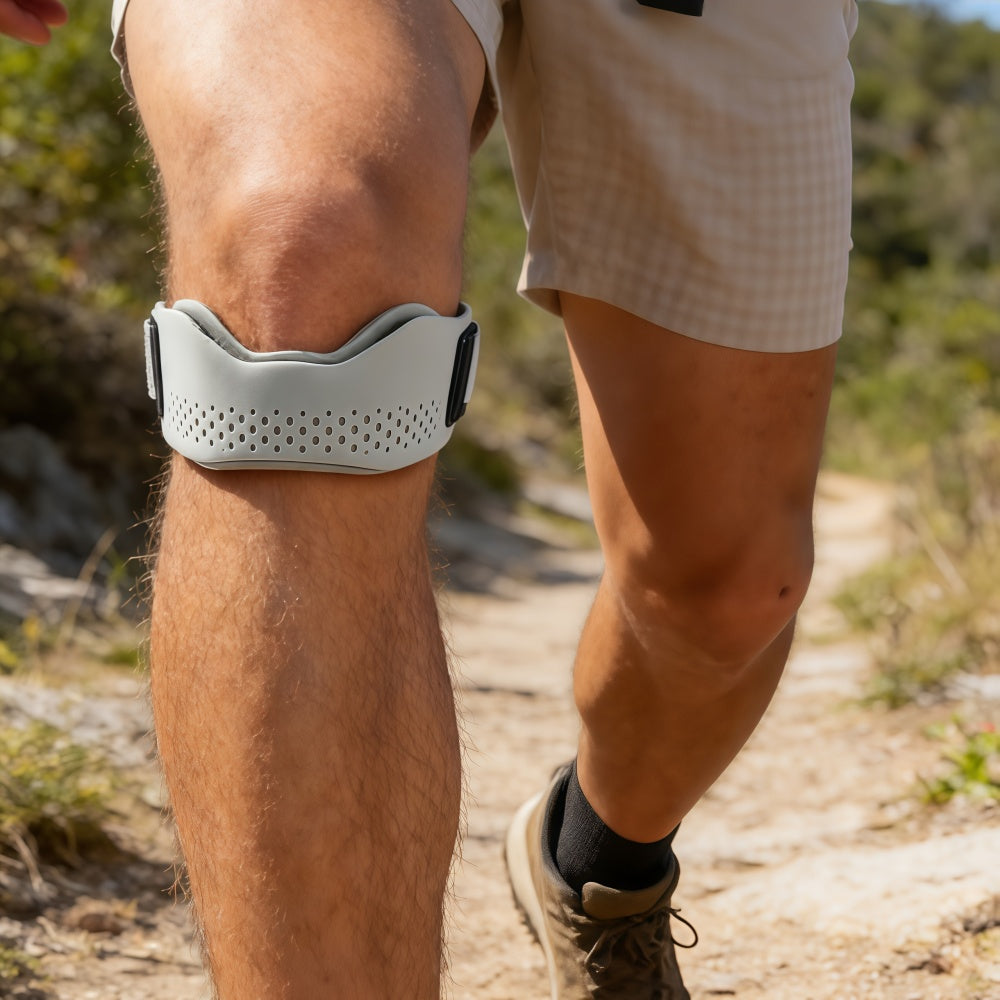 Silicone Knee Support Strap – Adjustable Patellar Tendon Brace for Running, Tennis, Jumpers Knee and Sports Pain Relief