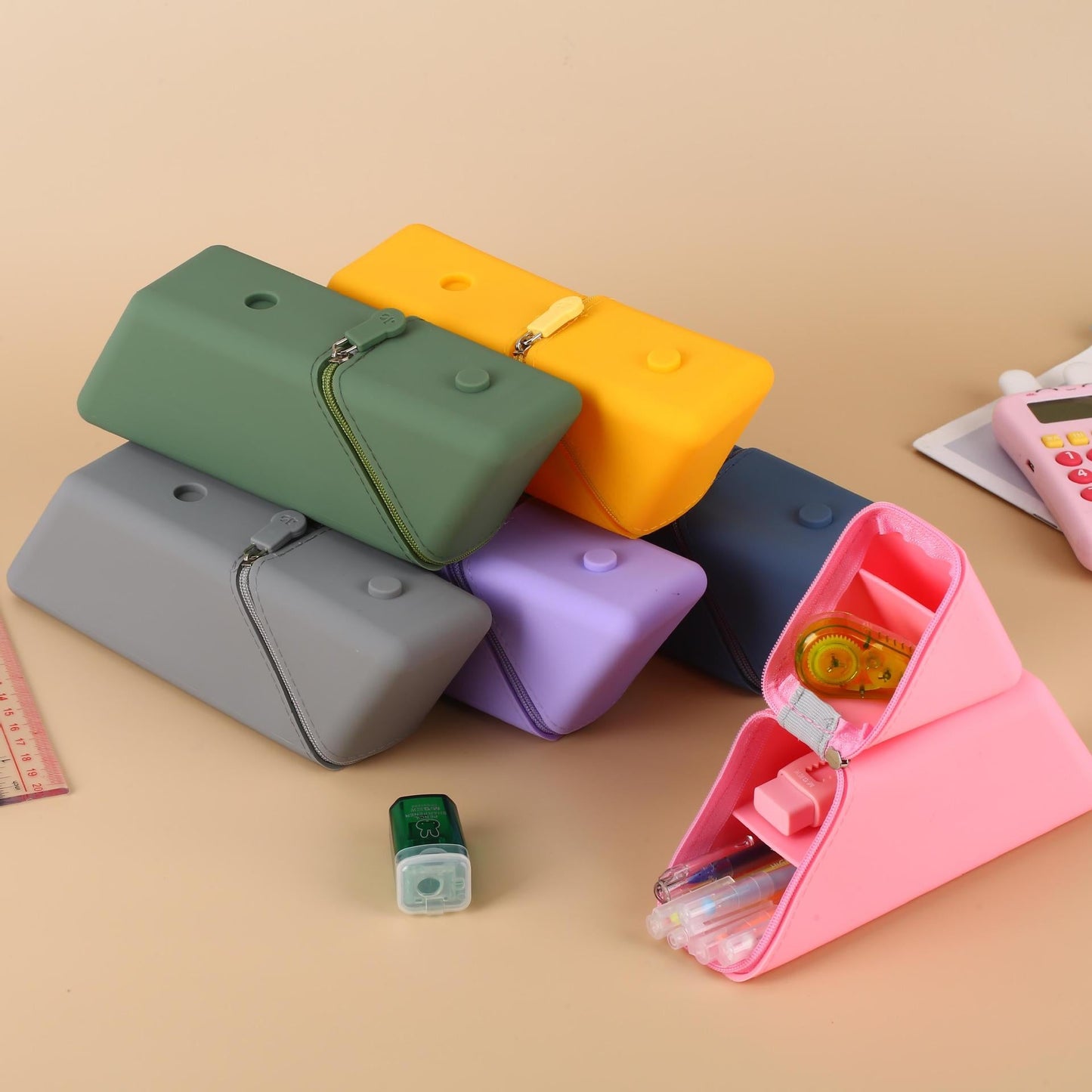 Large Silicone Pencil Case – Gradient Stationery Organizer with Spacious Storage for School, Office and Everyday Essentials