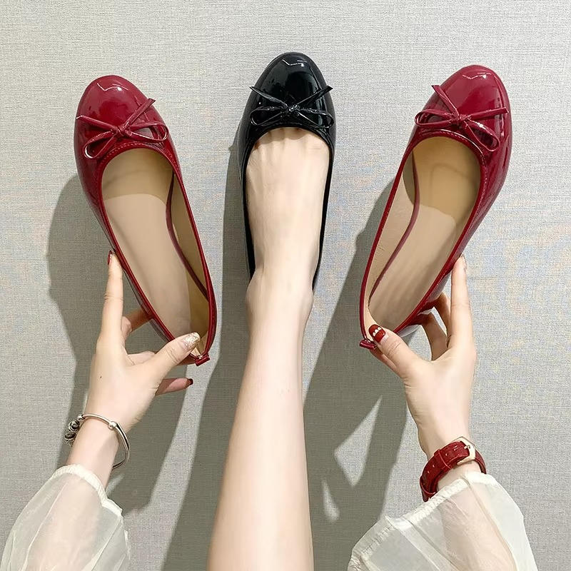 Women's Ballet Flats with Arch Support and Cushioned Insole, Slip-On Design