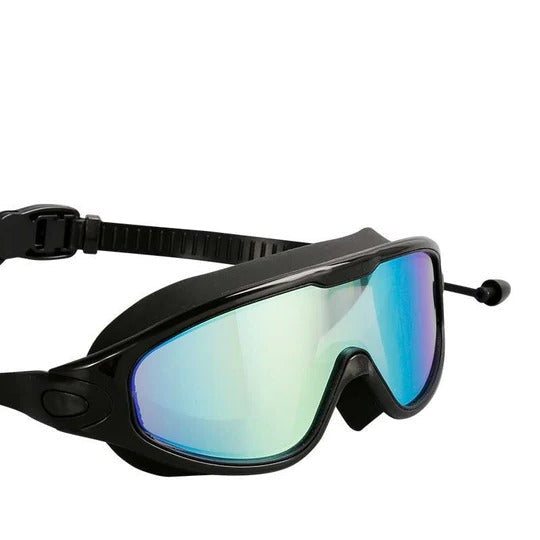 Wide-Angle Swimming Goggles with Anti-Fog Vision