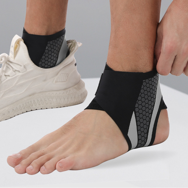 Lightweight Ankle Brace – Compression Support for Sprain Prevention, Breathable & Perfect for Football, Basketball & Gym Training